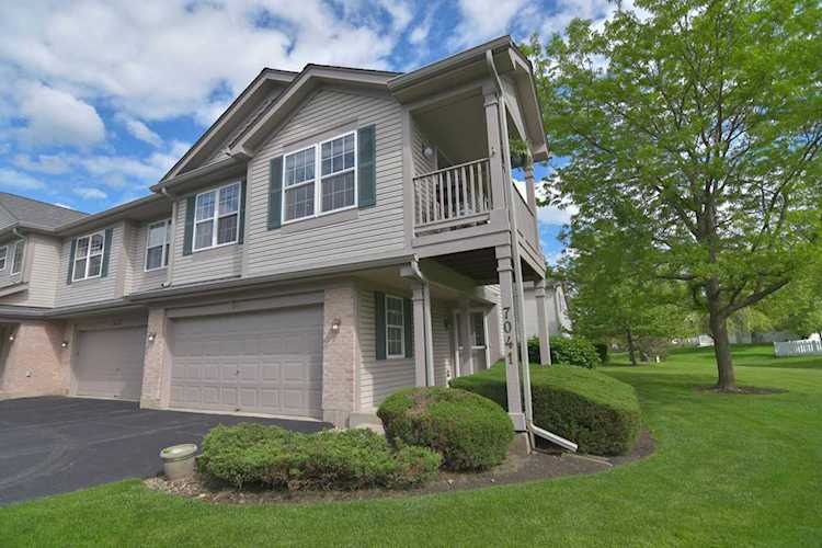 7041 S Stratton Ln Gurnee, IL 60031