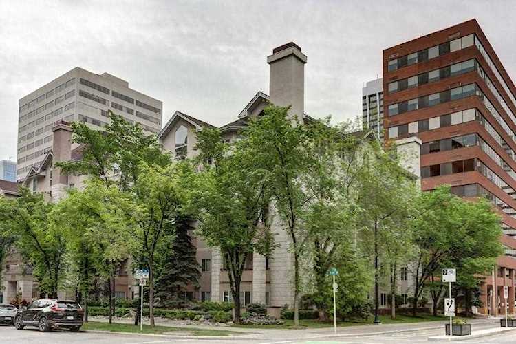 777 3 Avenue SW #402 Calgary, AB T2P 0G8