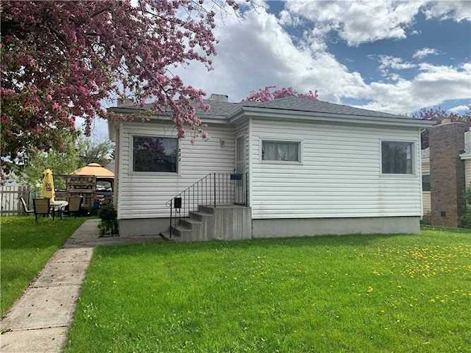259 18 Avenue NE Calgary, AB T2E 1P2