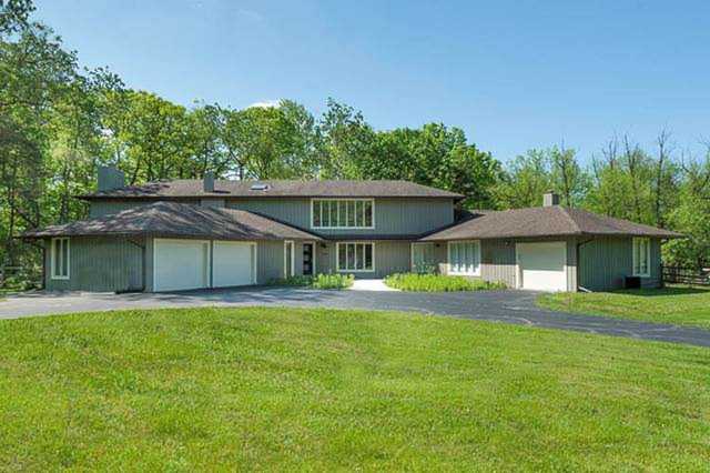 2880 Riverwoods Ct Riverwoods, IL 60015