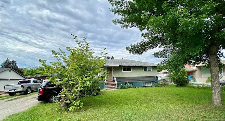 1308 Sutherland Avenue Kelowna, BC V1Y5Y3 | MLS 10206953 Photo 1