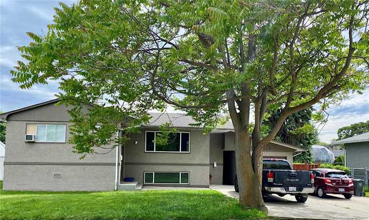1319 Pridham Avenue Kelowna, BC V1Y6B3 | MLS 10206961 Photo 1