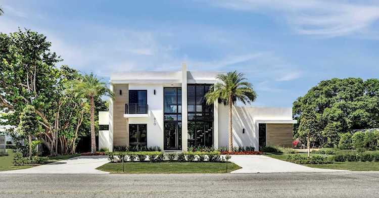810 N Swinton Avenue Delray Beach, FL 33444