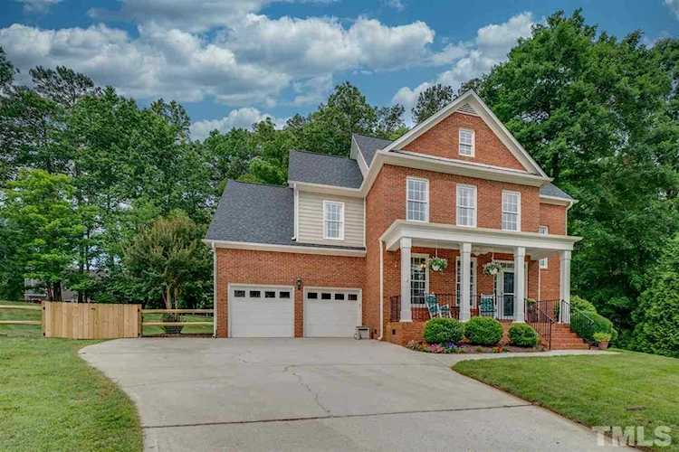 207 Kinvara Court Wake Forest, NC 27587