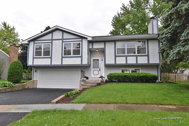1531 Whitehall Ct Batavia, IL 60510