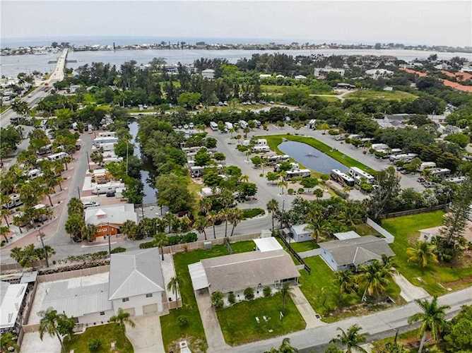 4318 W 123rd St Cortez, FL 34215