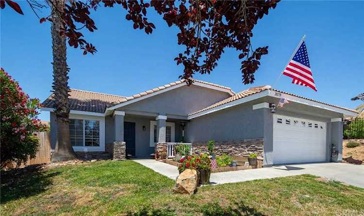 28719 Eridanus Drive Menifee, CA 92586 | MLS SW20104645 Photo 1