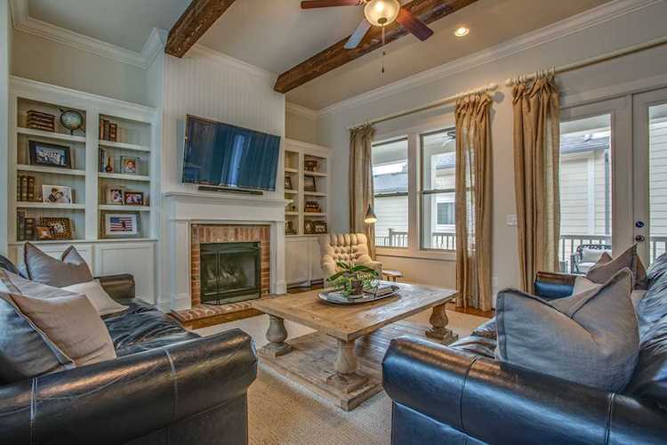 96 Poplar St Franklin, TN 37064