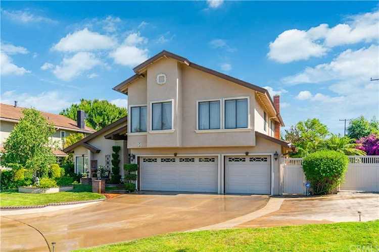 17652 Limetree Way Tustin, CA 92780