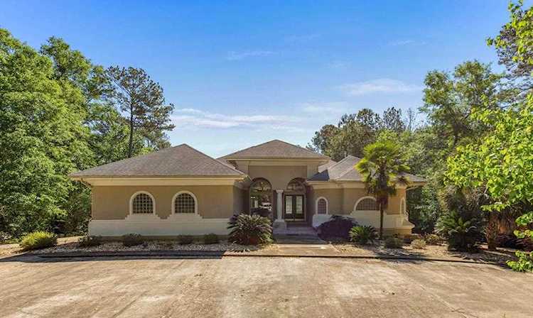 125 Collinswood Drive Eufaula, AL 36027
