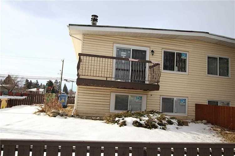 1427 43 St SE #A Calgary, AB T2A 5E5