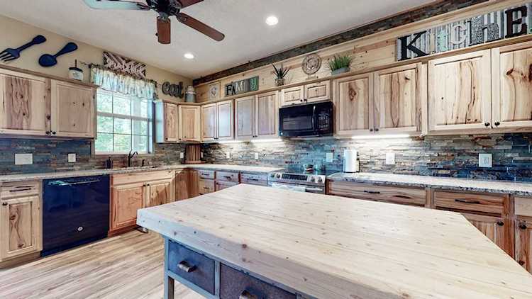 281 Baptist Branch Rd Mount Pleasant, TN 38474