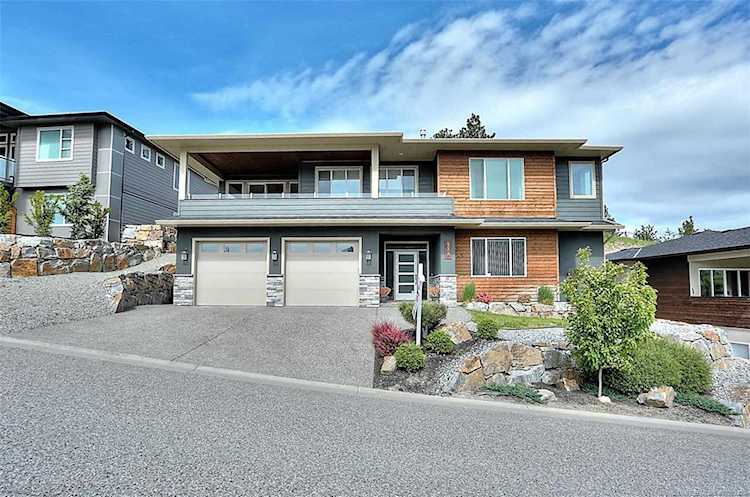 528 Carnoustie Drive Kelowna, BC V1P1T1