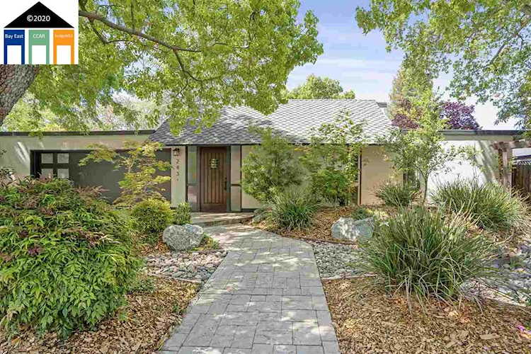 243 Wiget Ln Walnut Creek, CA 94598