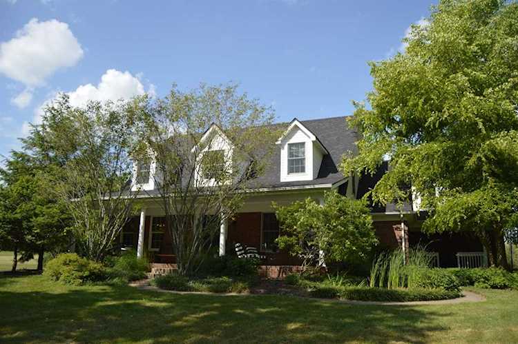 530 Cave Spring Drive Nicholasville, KY 40356