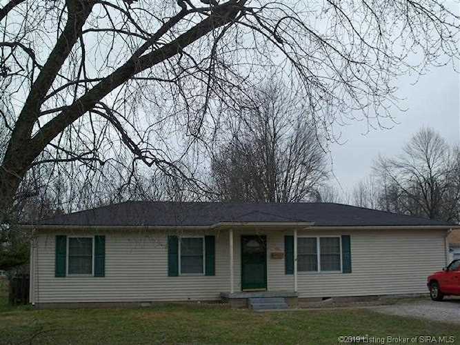 421 N Main St Scottsburg, IN 47170
