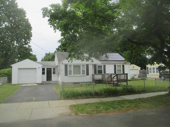 58 Glencoe Street Springfield, MA 01104