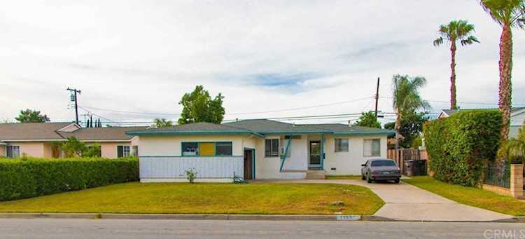 11651 Jerry Lane Garden Grove, CA 92840