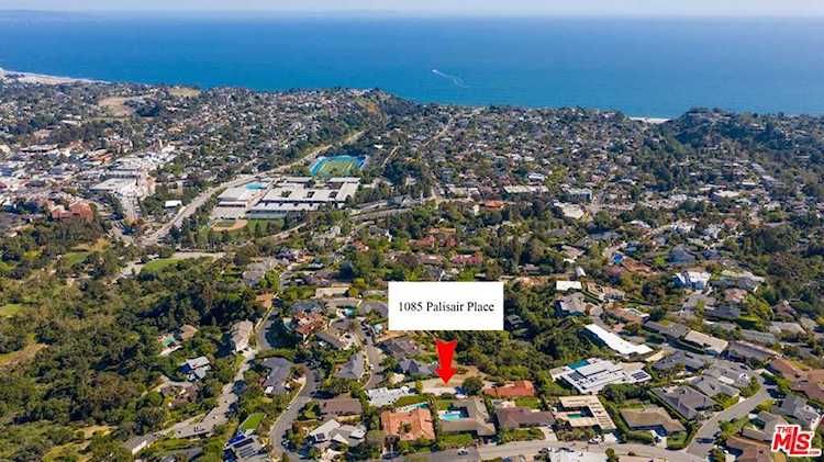 1085 Palisair Place Pacific Palisades, CA 90272
