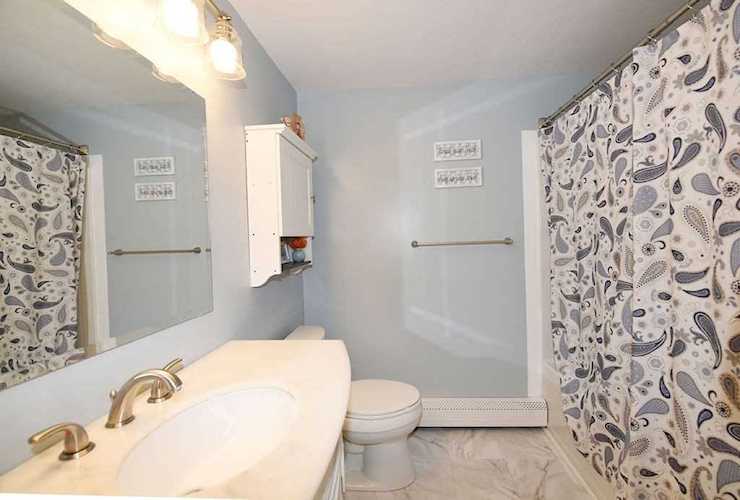 843 Plymouth St #B Halifax, MA 02338
