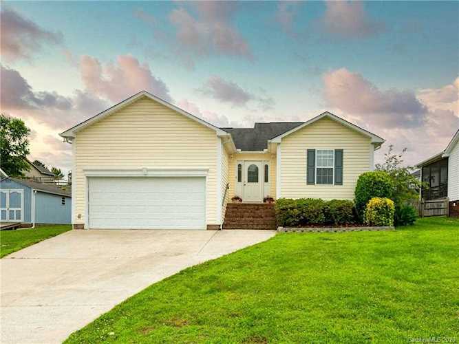 646 Loch Lomond Circle Concord, NC 28025