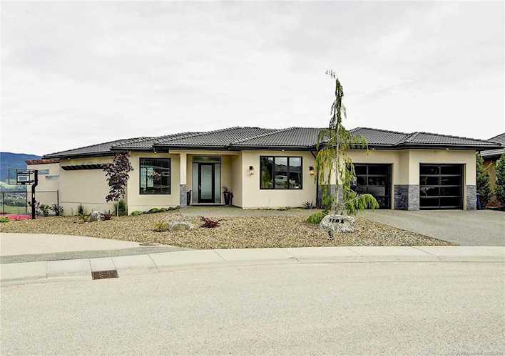 1708 Capistrano Peaks Crescent Kelowna, BC V1V2Z3