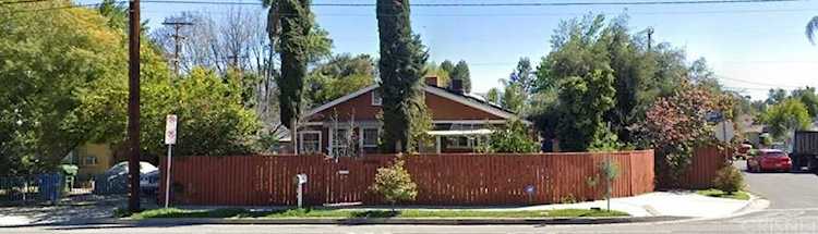 5402 Fallbrook Avenue Woodland Hills, CA 91367