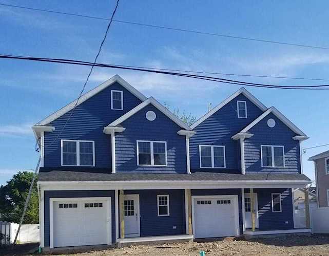 78 Central St #2 Waltham, MA 02453