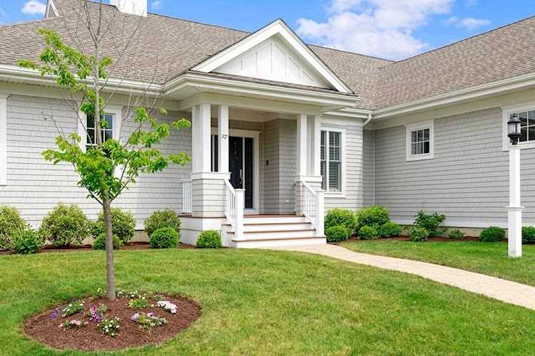 27 Eldredge Ln #27 Cohasset, MA 02025