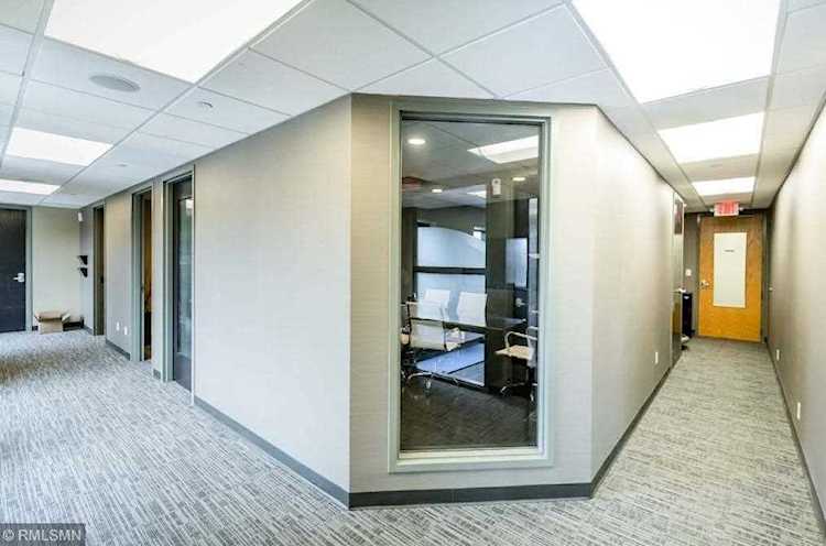 7300 S France Ave #302 Edina, MN 55435