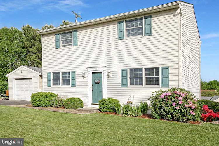 693 Sunflower Ct Westminster, MD 21157