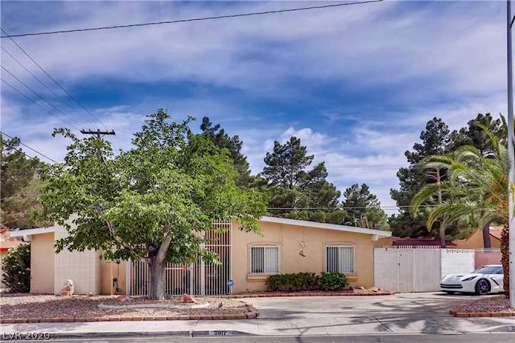 3817 San Joaquin Las Vegas, NV 89102