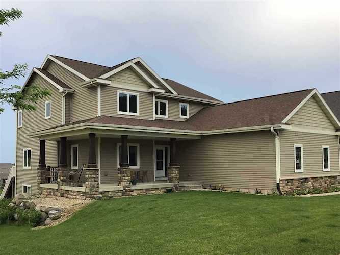 812 Sunset Dr Lodi, WI 53555