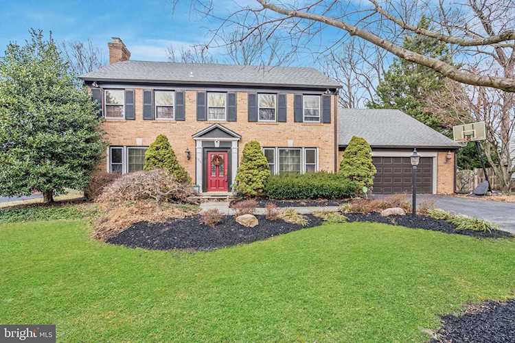 9708 Spring Ridge Ln Vienna, VA 22182