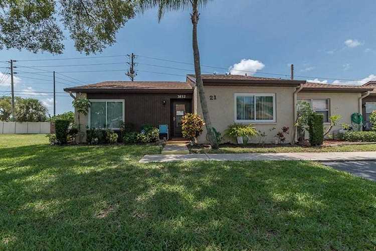 3832 Sailmaker Ln Holiday, FL 34691