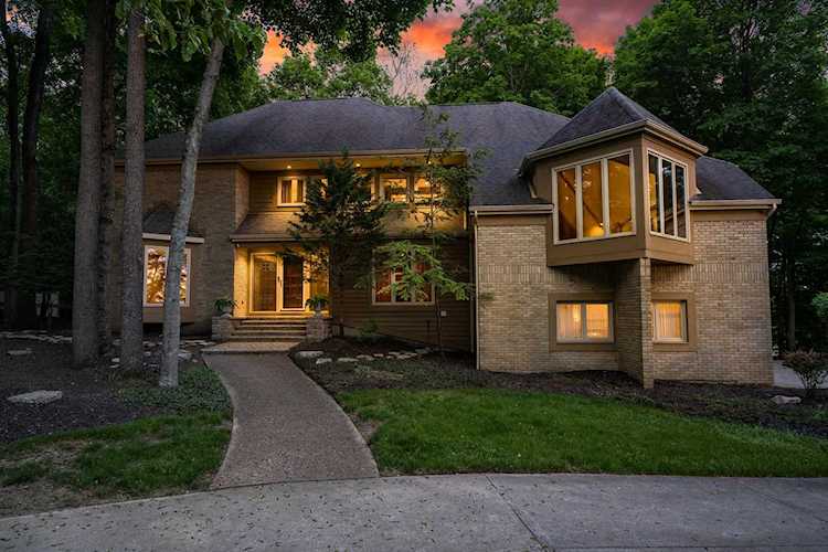 455 Delegate Drive Columbus, OH 43235