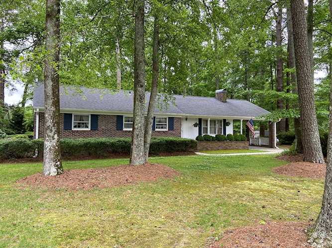 437 W Railroad Street Bethel, NC 27812