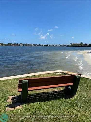 103 Half Moon Cir #F1 Hypoluxo, FL 33462
