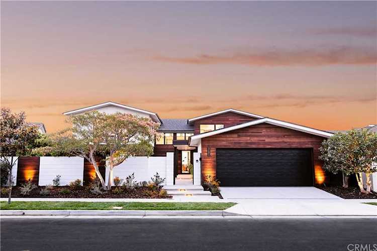 2601 Buckeye Newport Beach, CA 92660