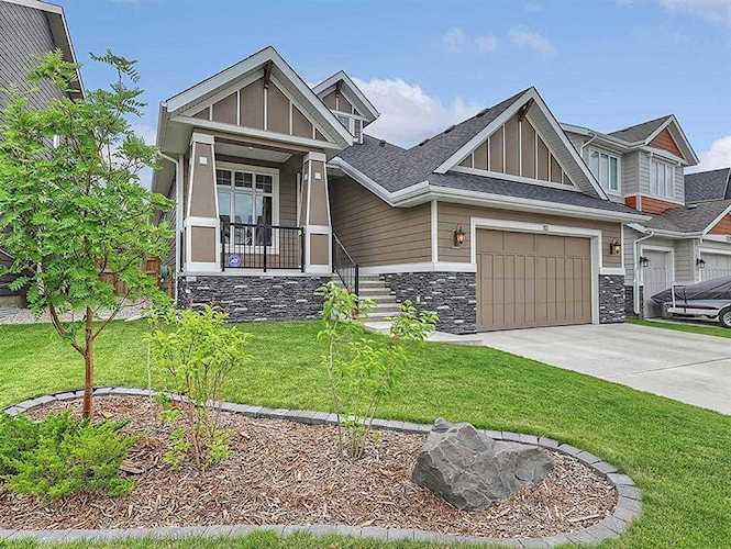 113 Auburn Sound Manor SE Calgary, AB T3M 0G6