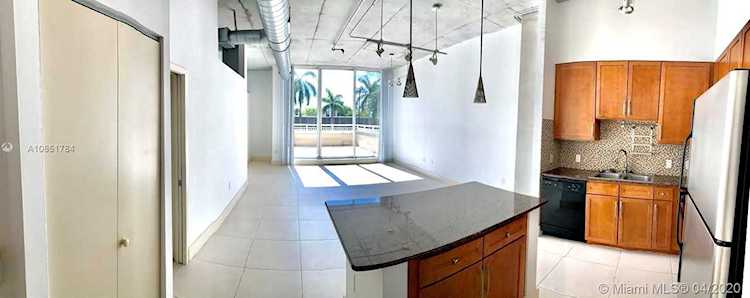 2001 Biscayne Blvd #3208 Miami, FL 33137