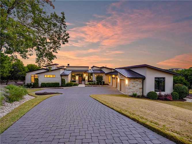4504 Peralta Ln Austin, TX 78735