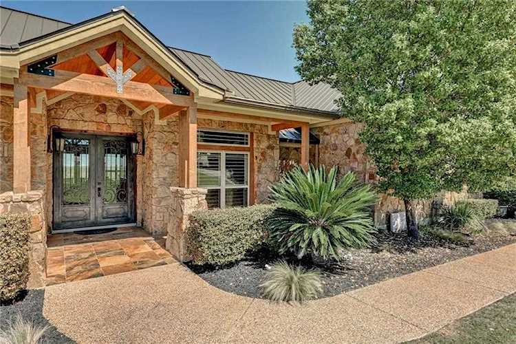 3800 Pawnee PASS Austin, TX 78738