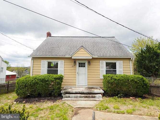 6544 Church St Sykesville, MD 21784 | MLS ® MDCR196914 Photo 1