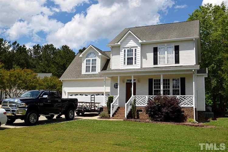 56 Livingston Place Clayton, NC 27520