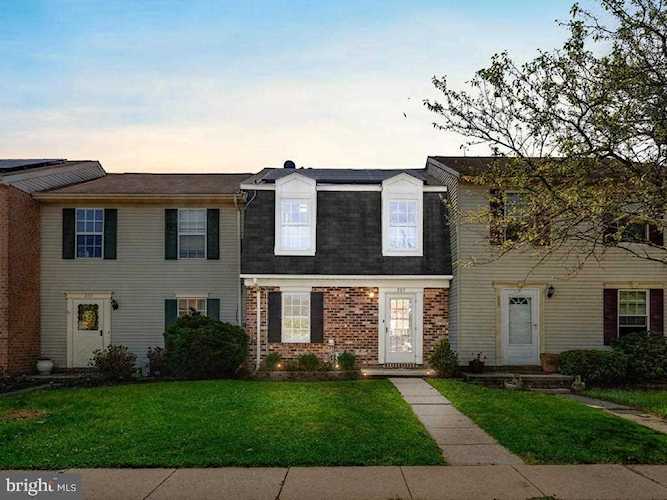 207 Alymer Ct Westminster, MD 21157