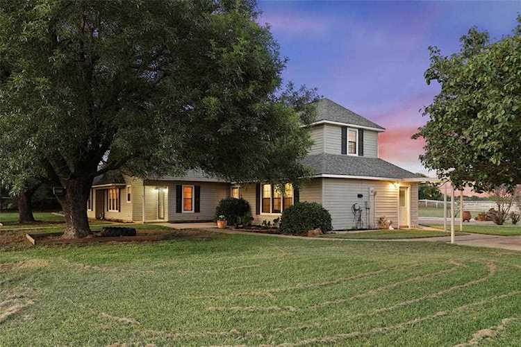 4954 New Hope Road Aubrey, TX 76227
