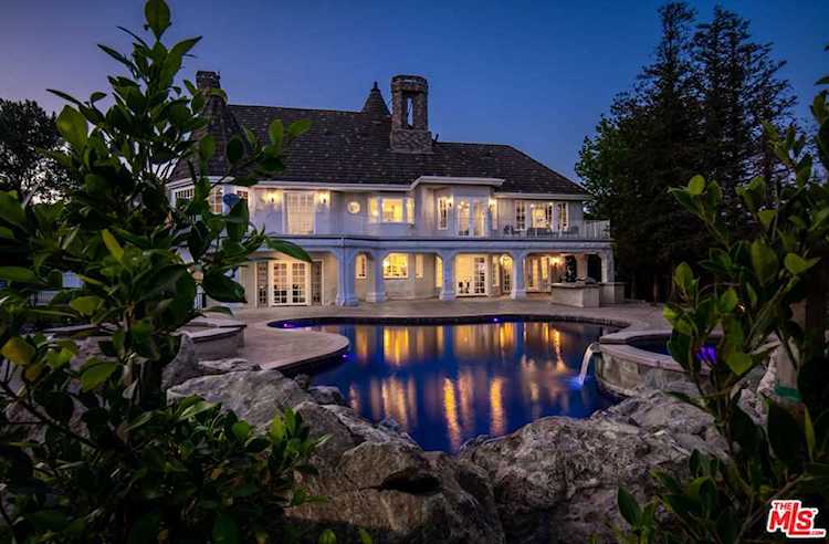 22510 La Quilla Drive Chatsworth, CA 91311