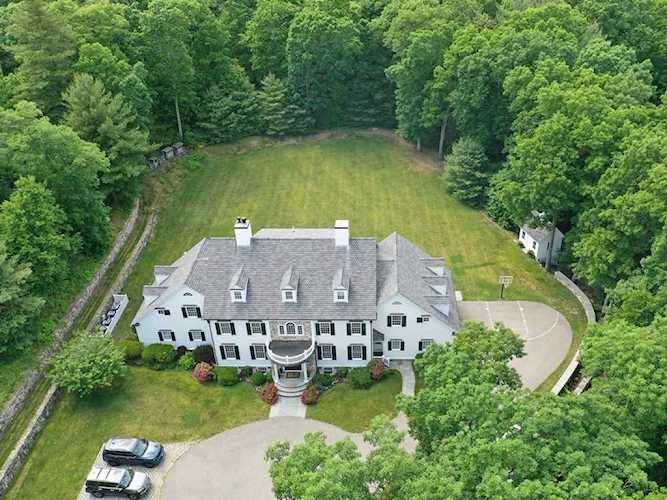 2 Meadowbrook Road Weston, MA 02493