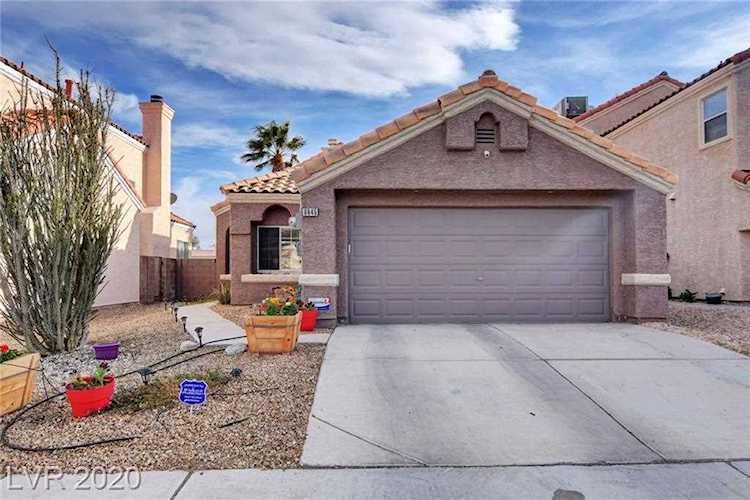 6645 Goldencreek Las Vegas, NV 89108